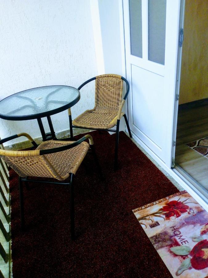 Rose & Water Guest House พาเวลบันยา ภายนอก รูปภาพ