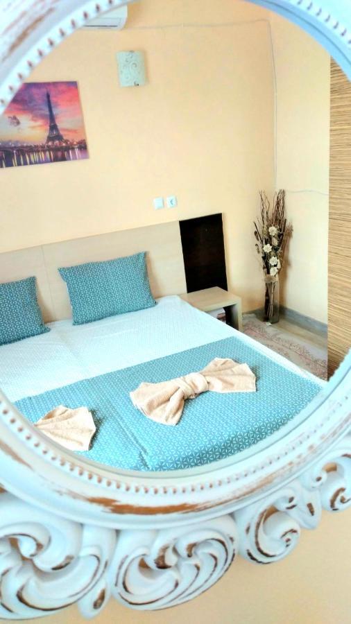 Rose & Water Guest House พาเวลบันยา ภายนอก รูปภาพ